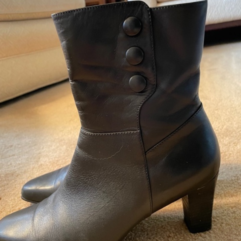 Blondo Black Weather and Waterproof Booties  Size 8M